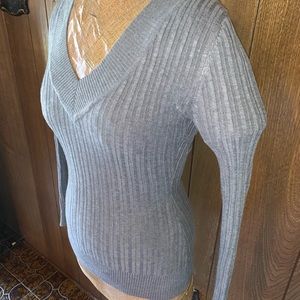 Thin Grey Tight Sweater